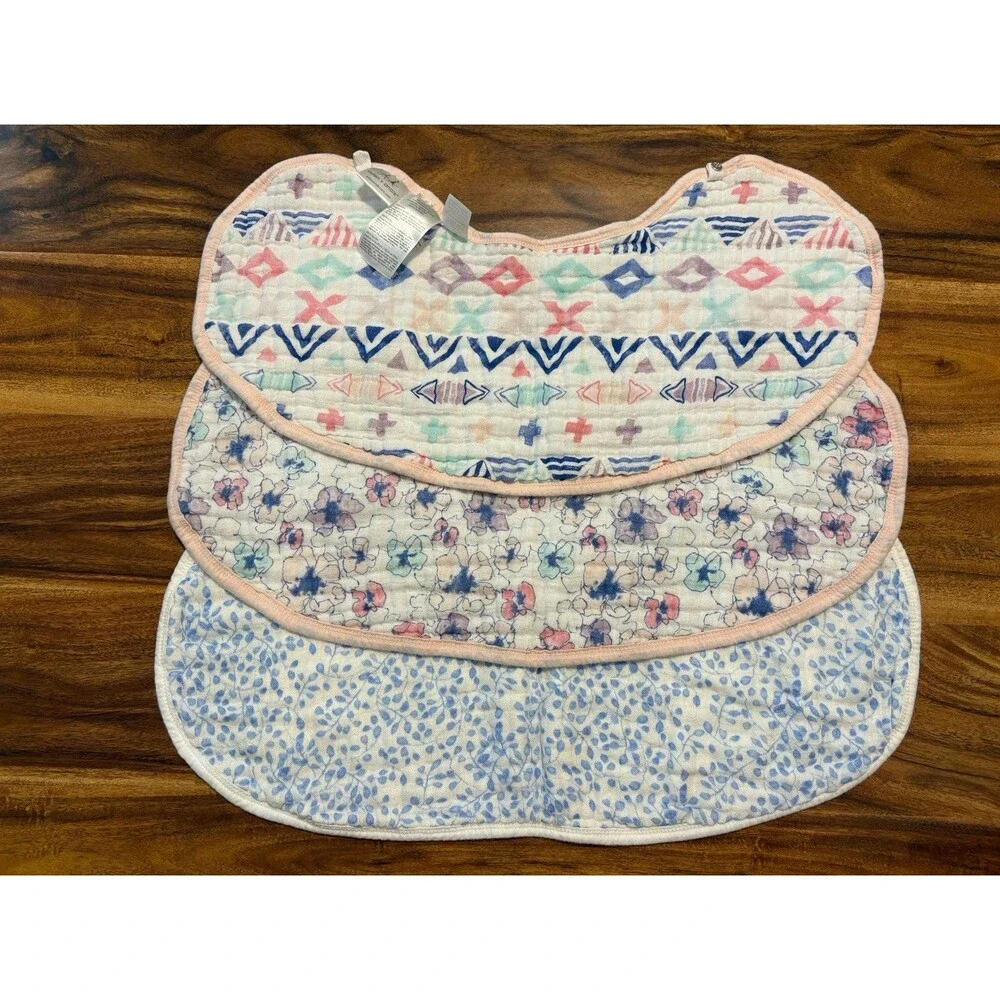 Aden & Anaïs Burpy Bibs, Reversible, Llamas, Cactus and Floral